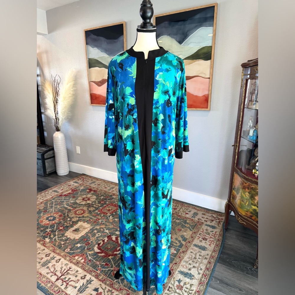Joan Rivers Vibrant Blue and Black Floral Kimono - Picture 2 of 10